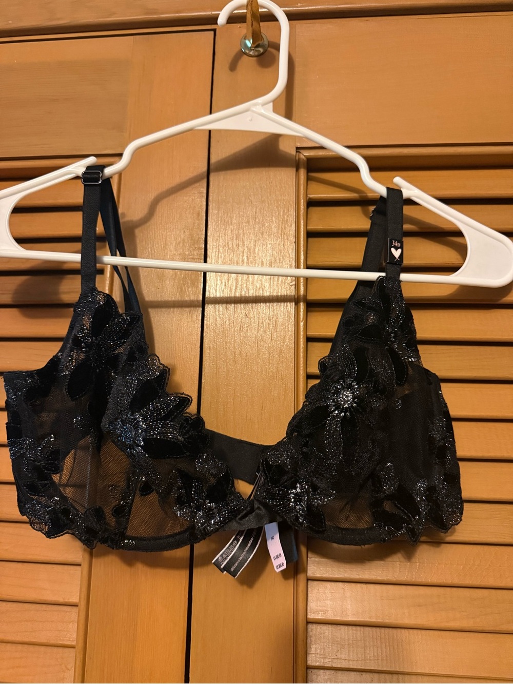 Victoria's Secret Black Floral Embroidered Lace Bralette